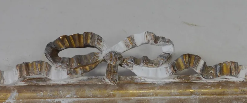 Le même nœud, la boucle manquante reconstituée en blanc